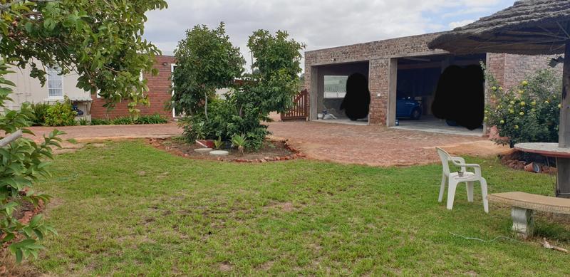 5 Bedroom Property for Sale in Albertinia Western Cape